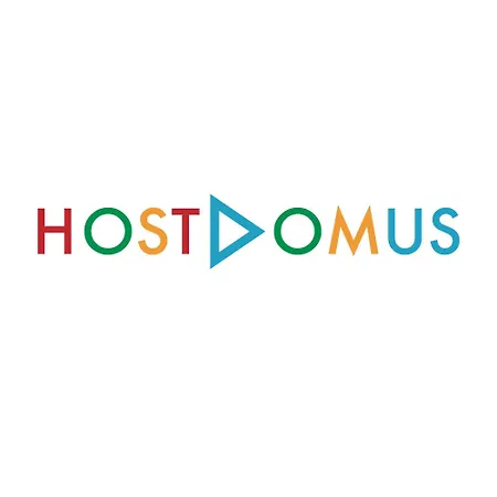Hostdomus - Cozy Corner Near The Sea Apartment